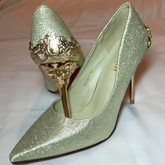 🌟🥂Champagne Heels with Gold Heel🥂🌟 - Picture 4 of 7